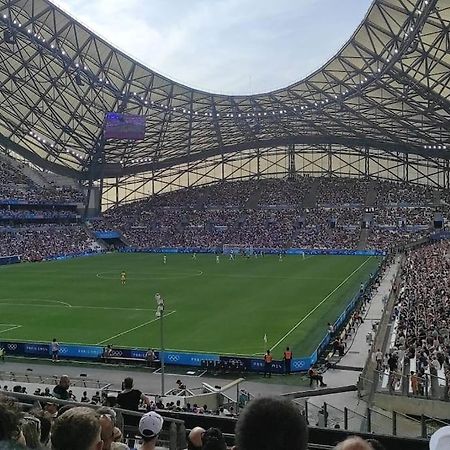 Hebergement 4 Pieces A Marseille Pres Du Velodrome Bagian luar foto